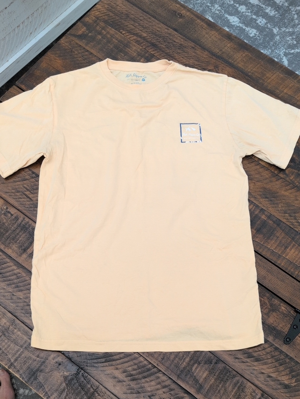 Men's Light Peach Short-Sleeve Crewneck T-Shirt with Chest Patch